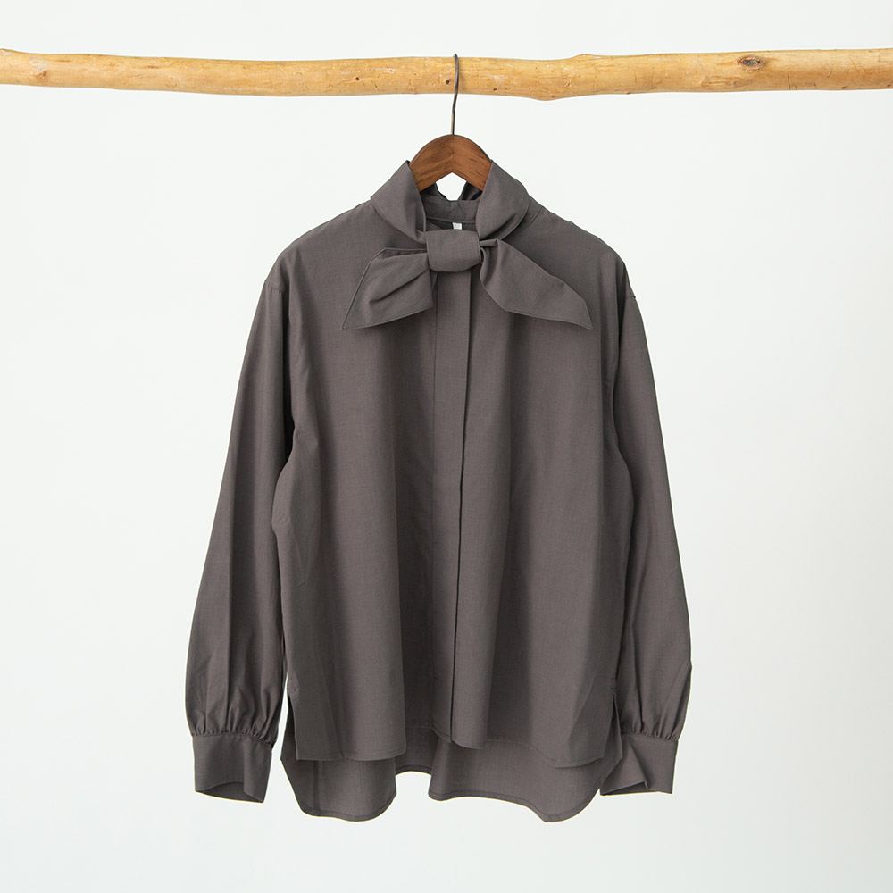 スカーフブラウス