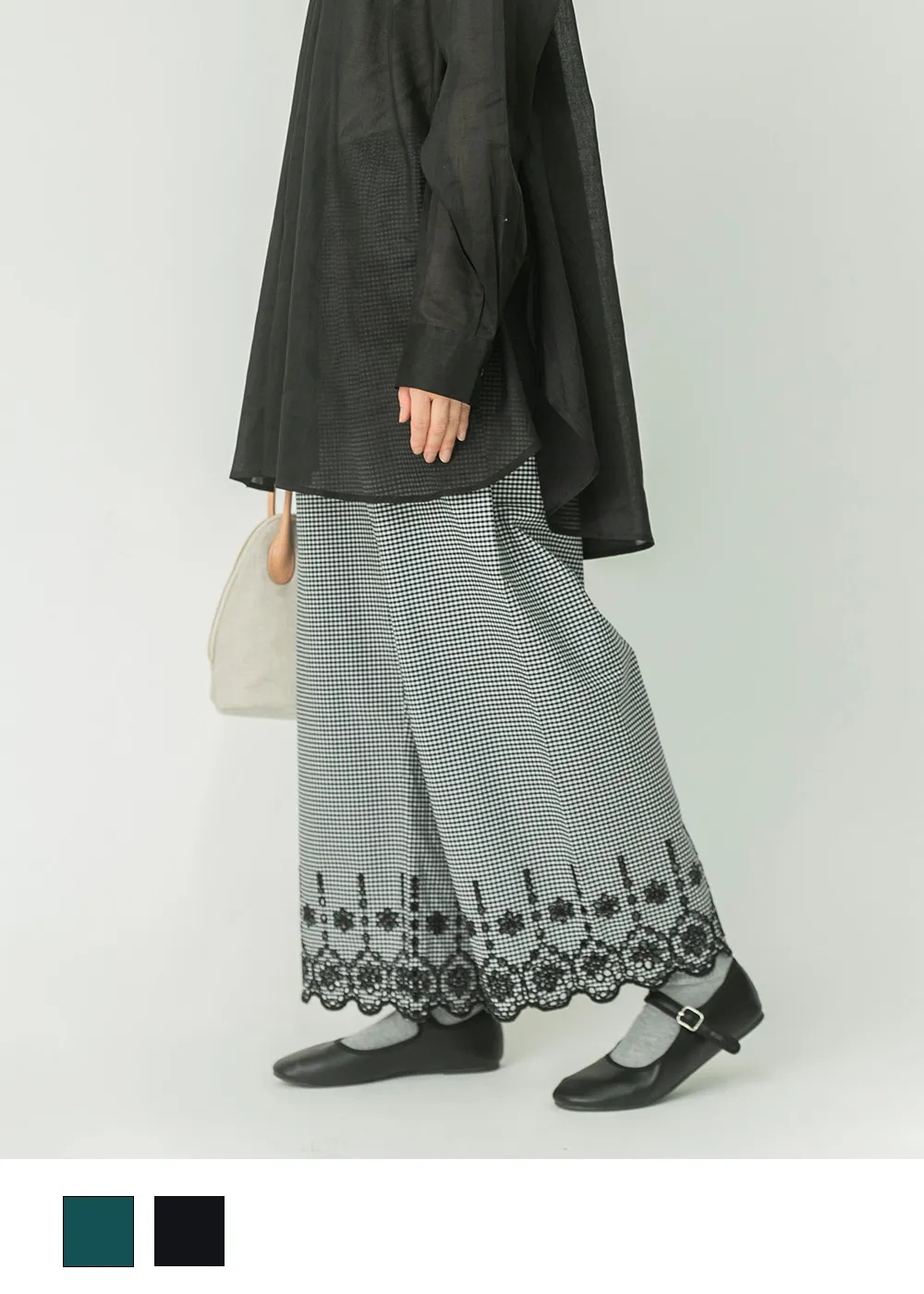 コットンスカラップ刺繍パンツ