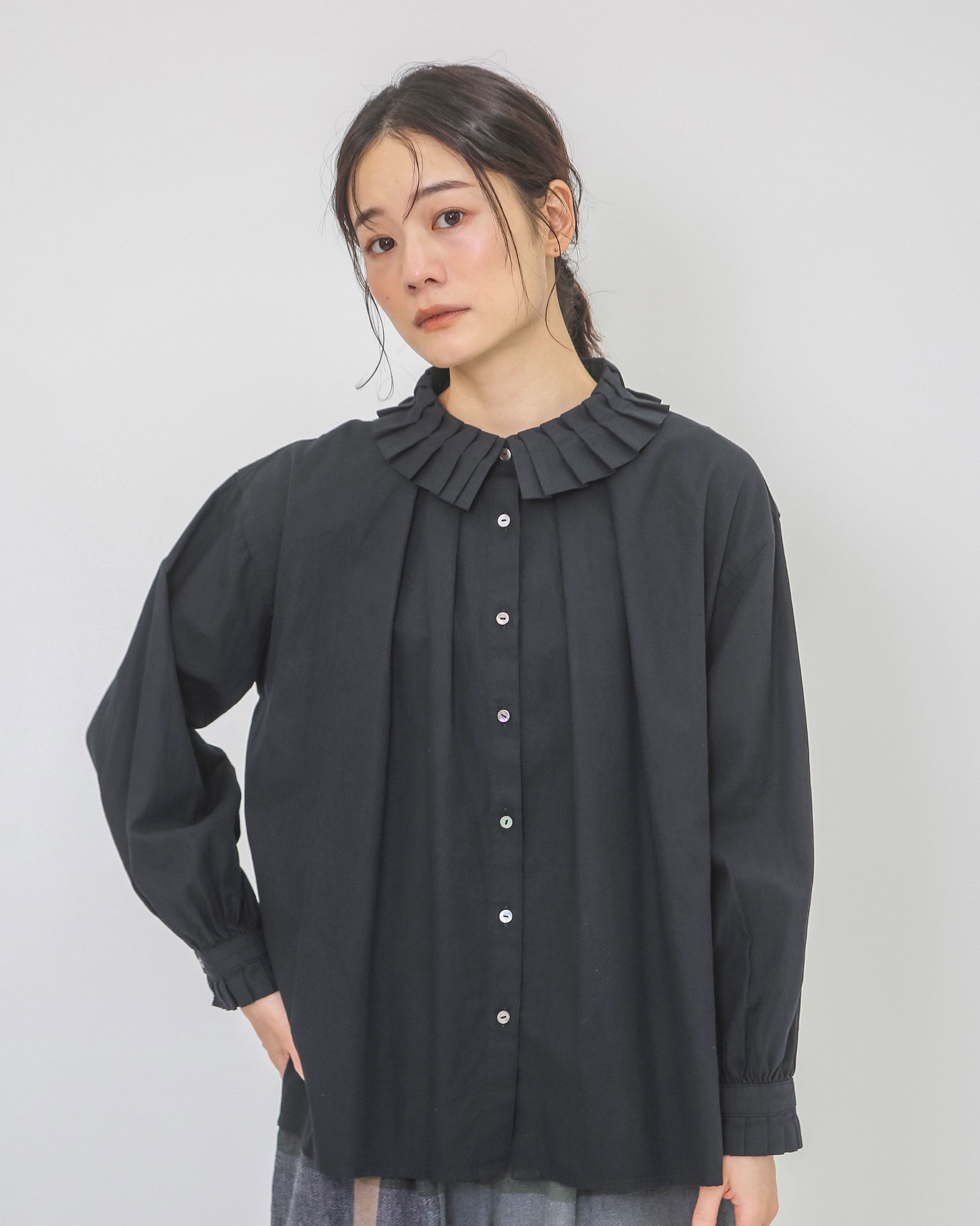 コットンビエラタックフリルブラウス