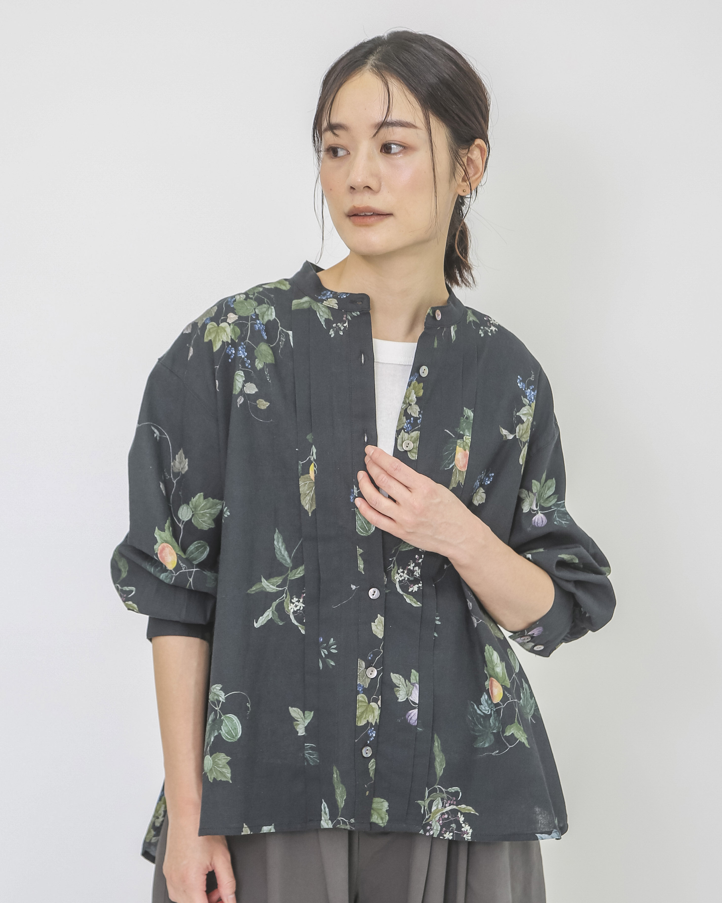 コットンリネンボタニカルプリントブラウス