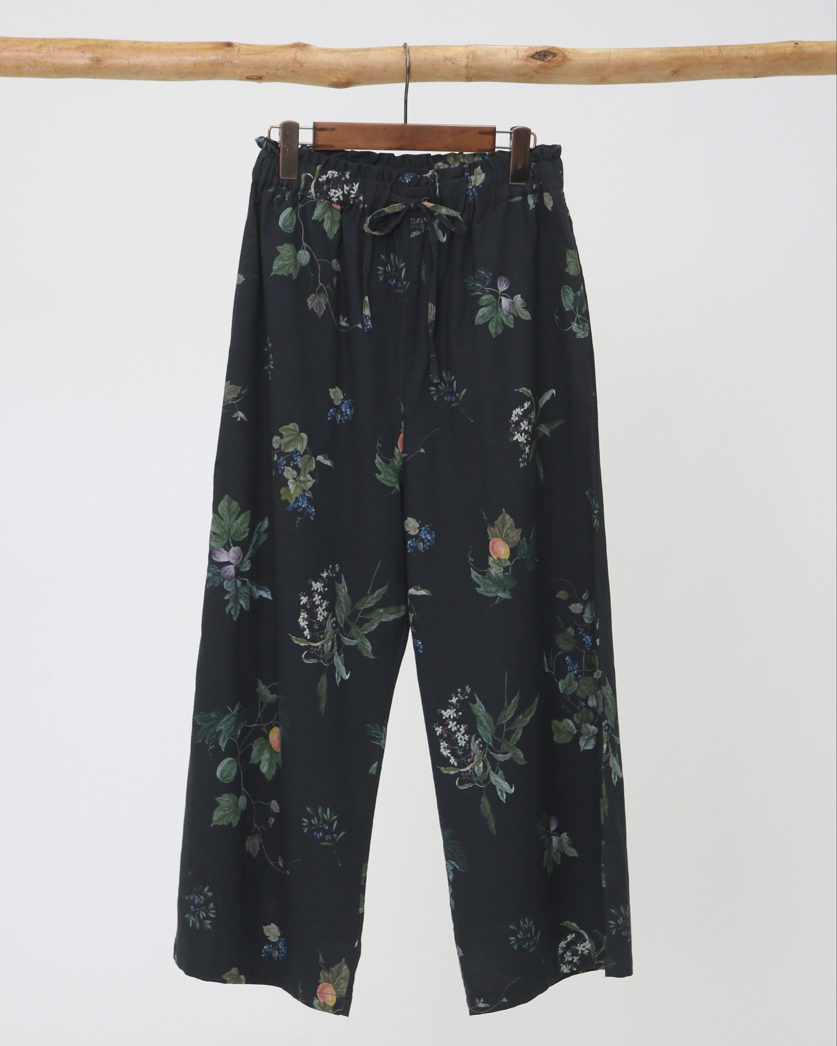 コットンリネンボタニカルプリントパンツ