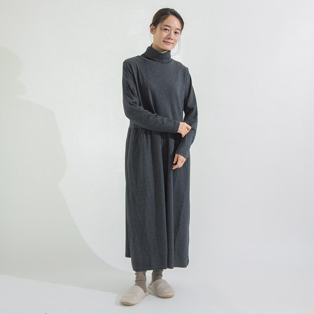 プリーツプリーズ　タートルネック ワンピース カットソー 長袖 Xmas早割】【つちふわ】カットソータートルネックワンピース