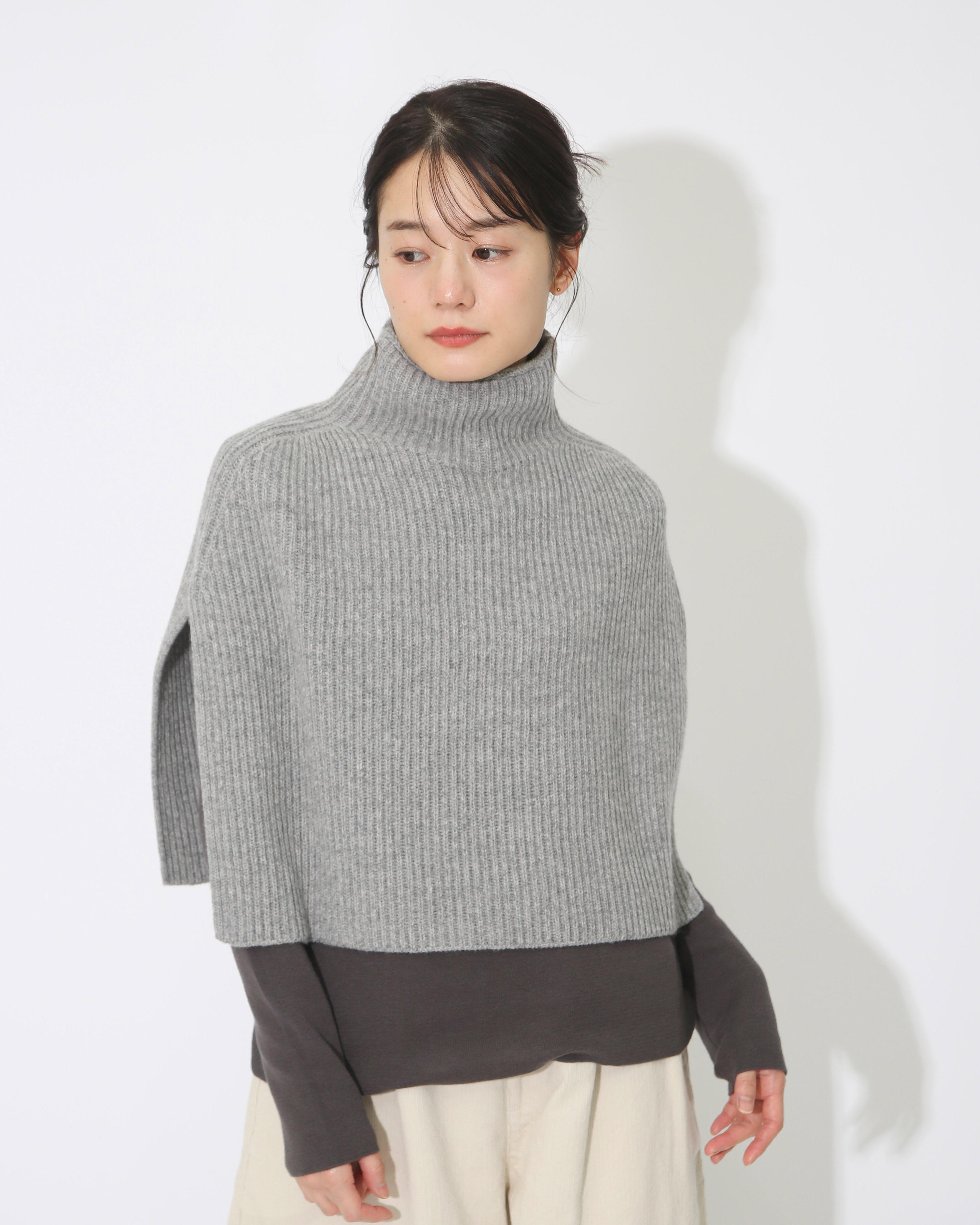 T. ウールニットケープ