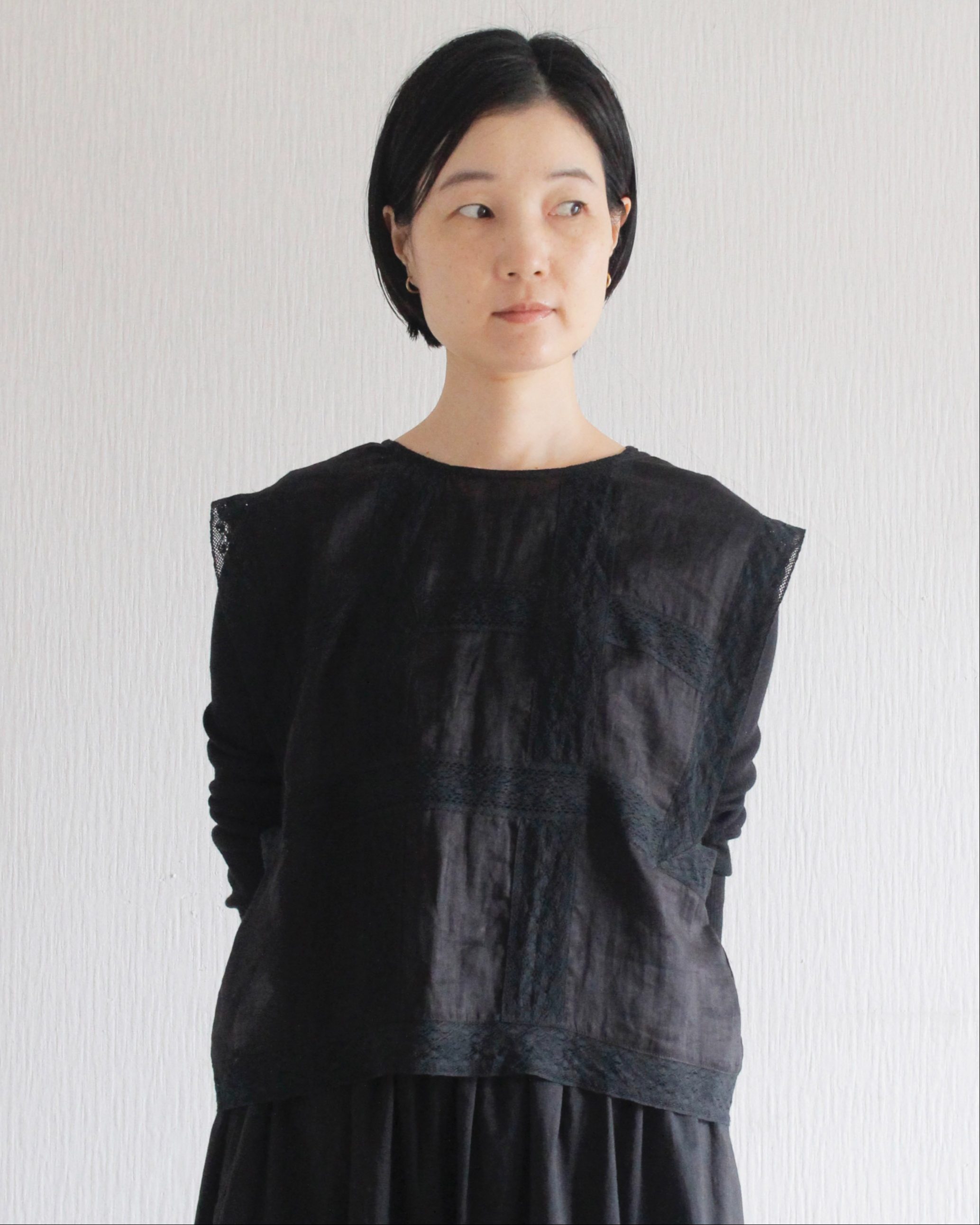 先行予約】T. シアーラミーレースベスト｜4月上旬発送