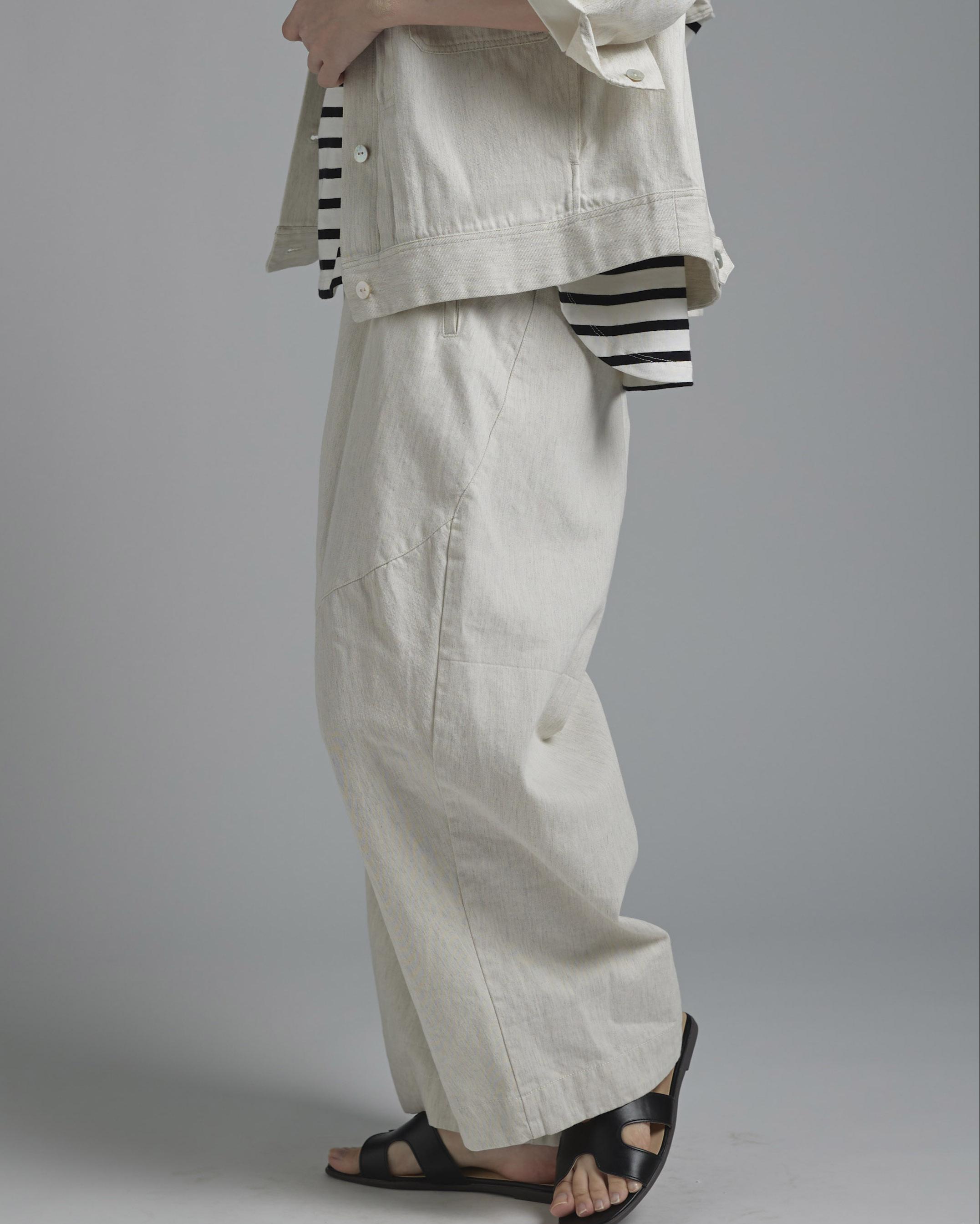 T. コットンデニムコクーンパンツ