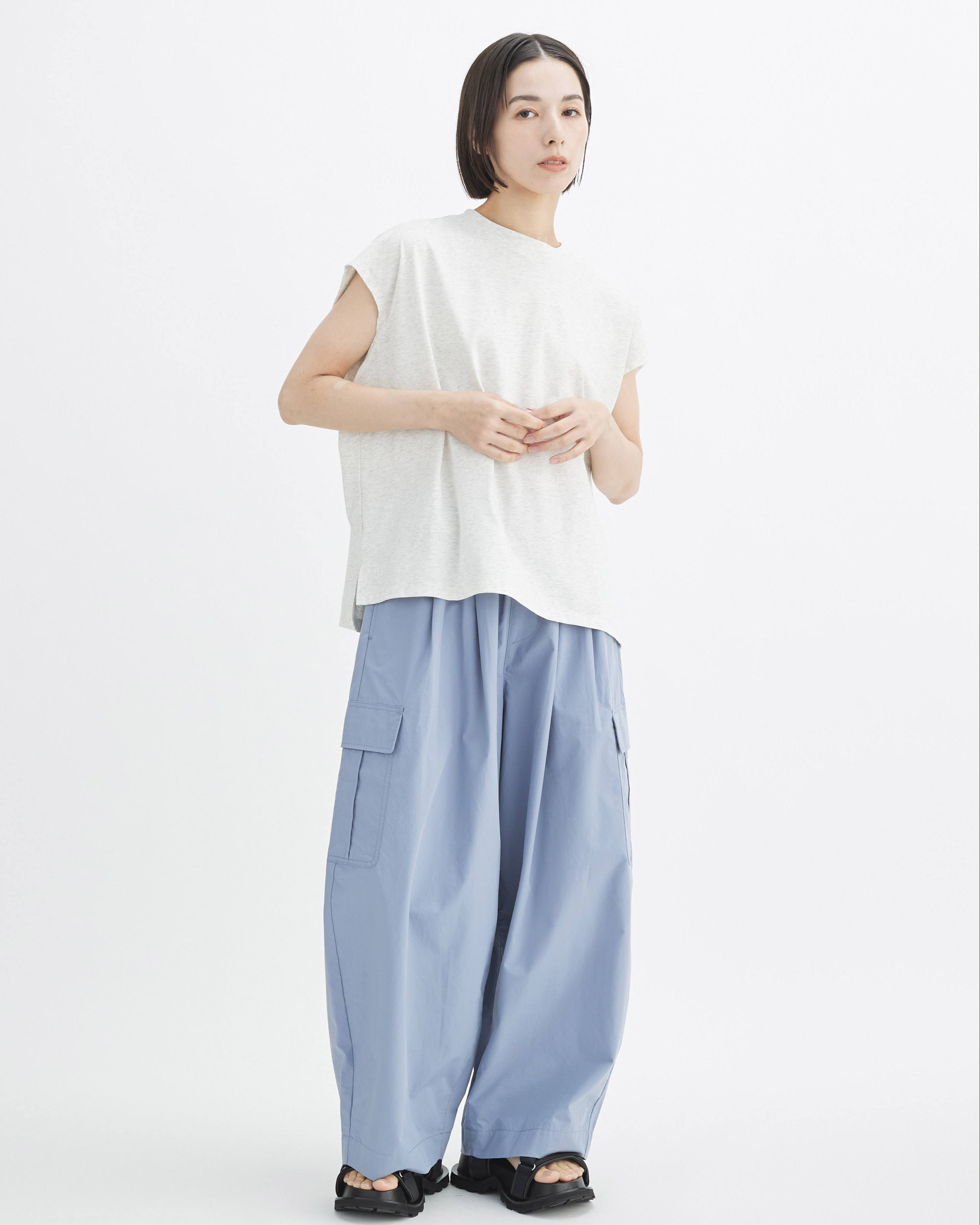 T. 高密度コットンカーゴパンツ