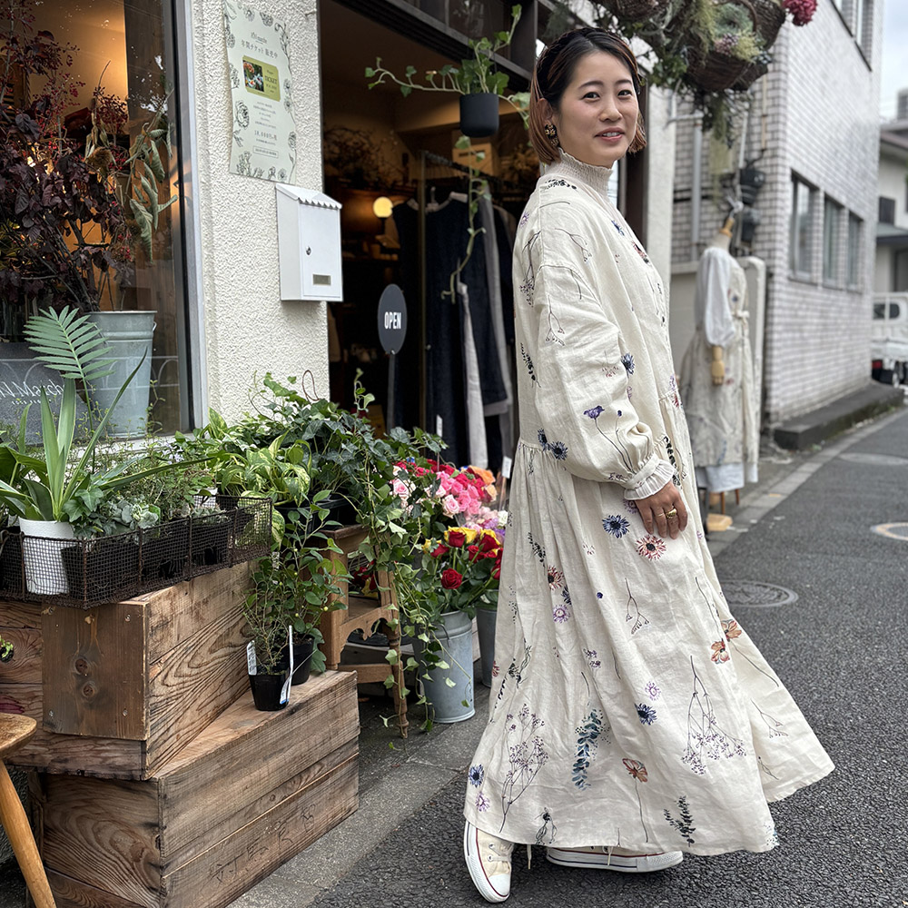 みっつ様おまとめ4点◎ 世界にひとつ ハンドメイド セットアップ風花柄ワンピース RINコラボ】リネン染色ドライフラワープリントワンピース