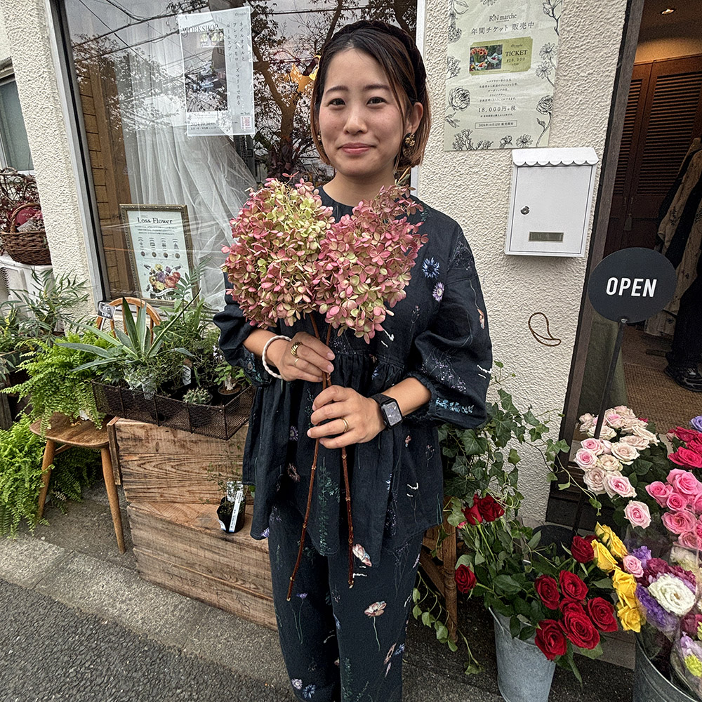 美品☆かぐれ 2023SS フラワープリント リネン パンツ かぐれ（カグレ）の「フラワープリントリネンパンツ（その他