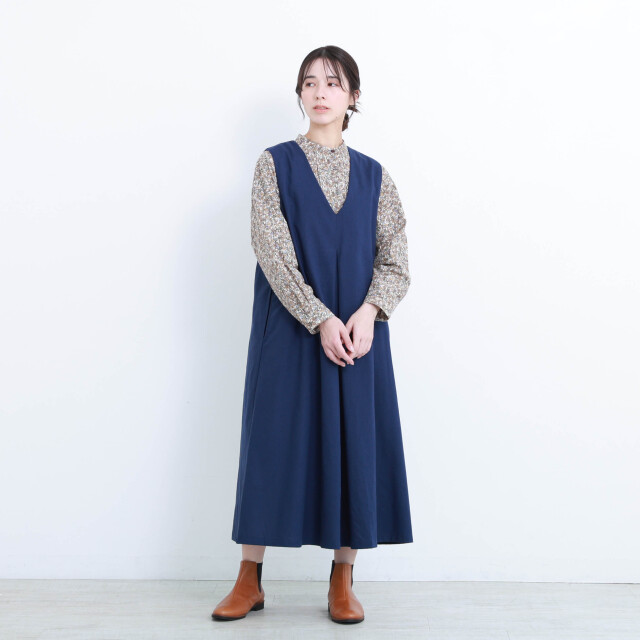 0624AS91066	コットンフラワープリントタックブラウス