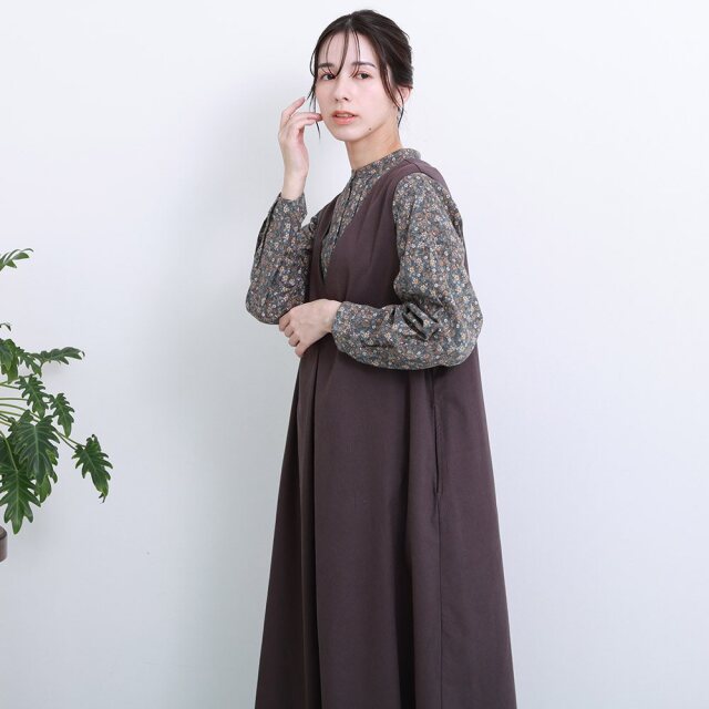 0624AS91066	コットンフラワープリントタックブラウス