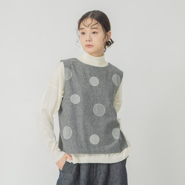 0624AT50057コットン起毛ドット刺繍ベスト
