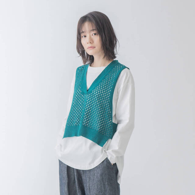 0624PT-70603 コットンリネンアイレットニットベスト