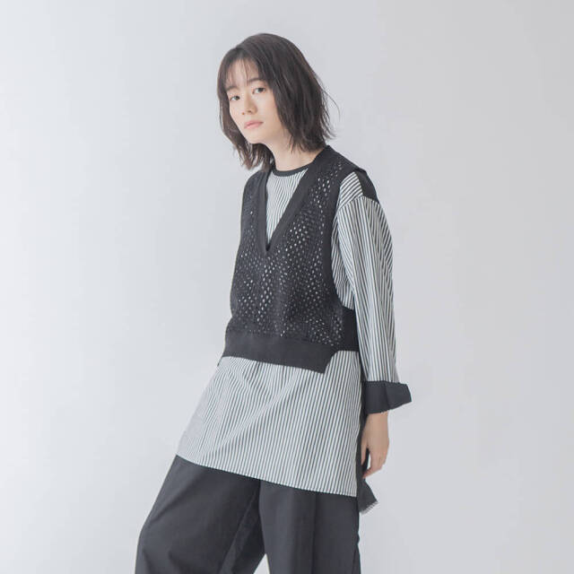 0624PT-70603 コットンリネンアイレットニットベスト