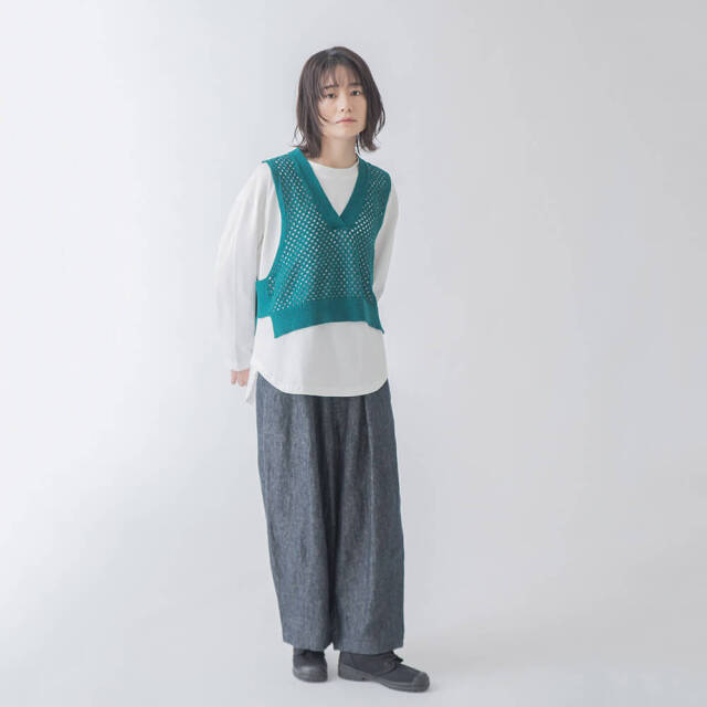 0624PT-70603 コットンリネンアイレットニットベスト