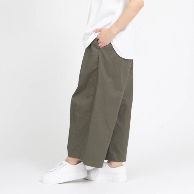 関税送料込 Chloe ビスコース コットン パンツ WEB限定】コットンサテン撥水加工コクーンパンツ / 梅雨対策