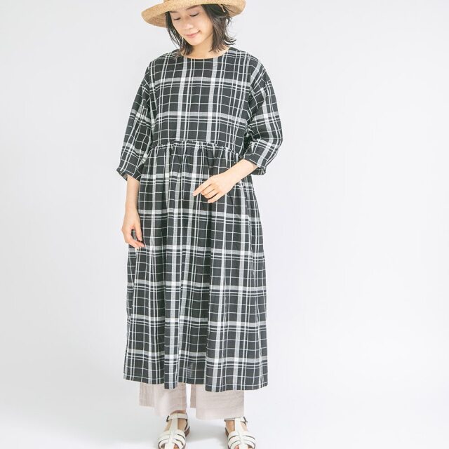 コットンドビーシンプルチェックワンピース