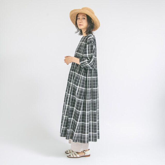 コットンドビーシンプルチェックワンピース