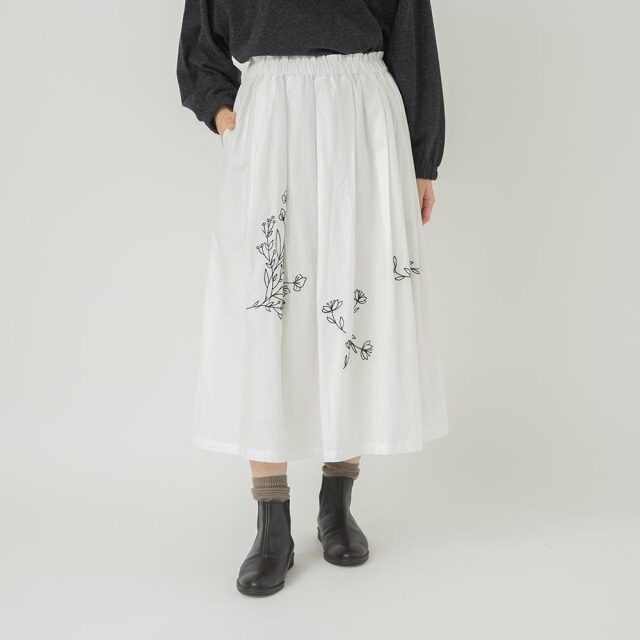 0624WT67017コットンビエラフラワー刺繍スカート