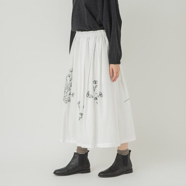 0624WT67017コットンビエラフラワー刺繍スカート