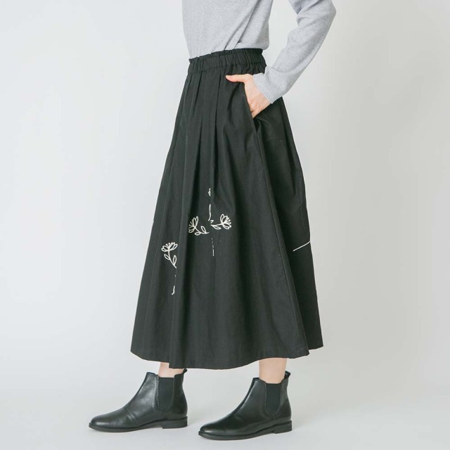 0624WT67017コットンビエラフラワー刺繍スカート