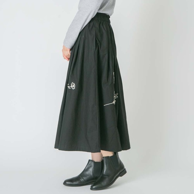 0624WT67017コットンビエラフラワー刺繍スカート