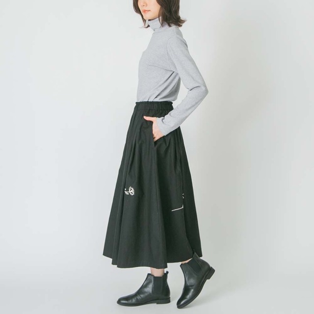 0624WT67017コットンビエラフラワー刺繍スカート