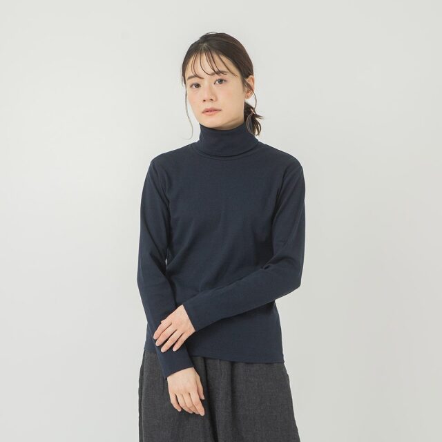 0624WT71120コットンカシミヤフライスタートルネックプルオーバー