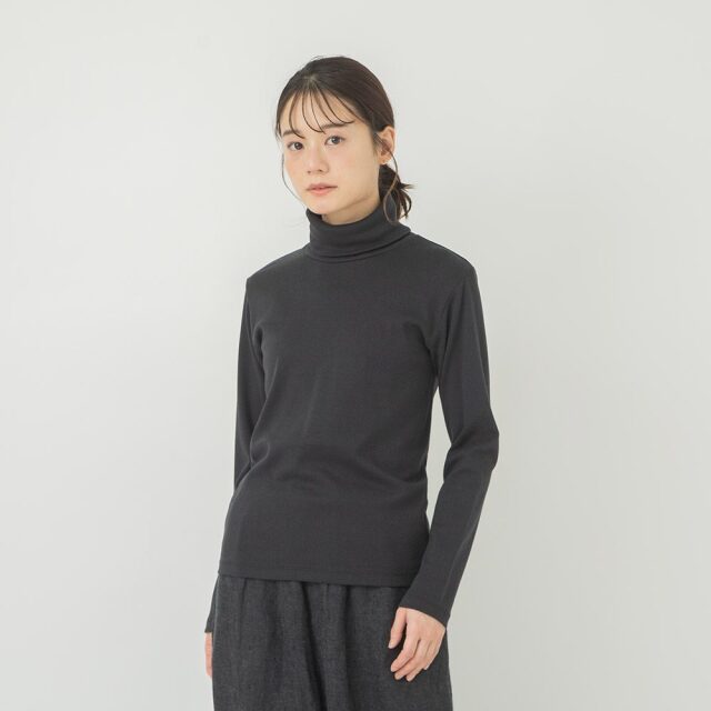 0624WT71120コットンカシミヤフライスタートルネックプルオーバー