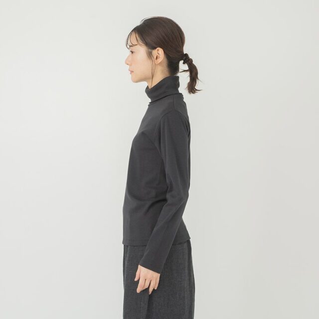 0624WT71120コットンカシミヤフライスタートルネックプルオーバー