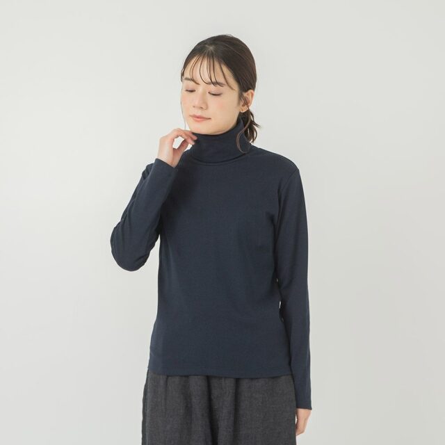 0624WT71120コットンカシミヤフライスタートルネックプルオーバー