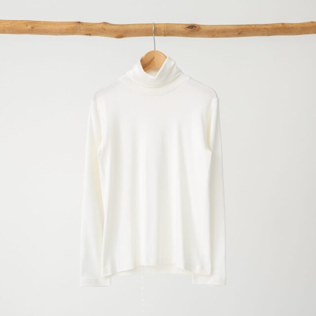 0624WT71120コットンカシミヤフライスタートルネックプルオーバー