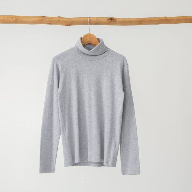 0624WT71120コットンカシミヤフライスタートルネックプルオーバー