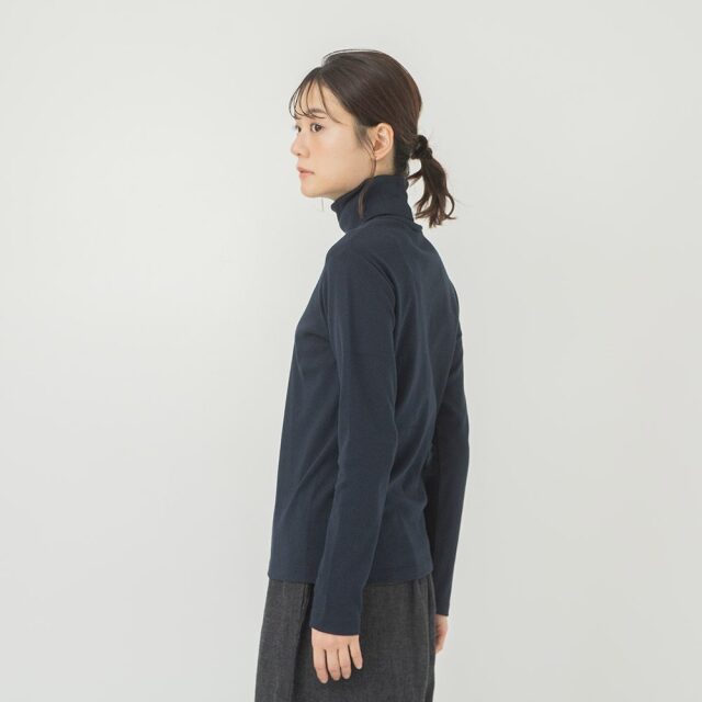 0624WT71120コットンカシミヤフライスタートルネックプルオーバー