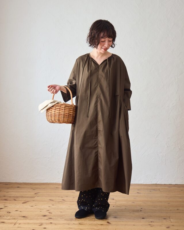 tomomiさんコラボ コットンリネンボイルギャザーワンピース 【ブラック】 再販売【tomomiさんコラボ】【丈が選べる】コットンリネン