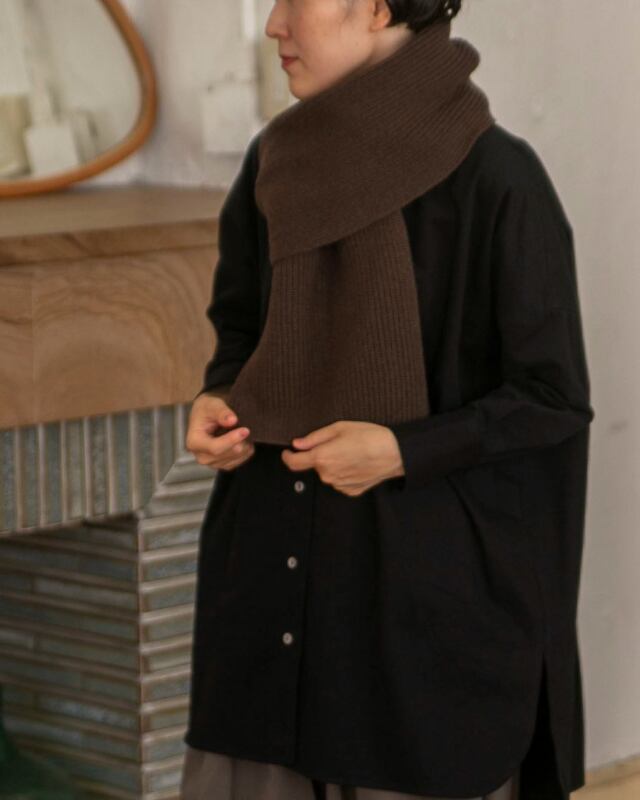 megさん身長:155cm　着用カラー:ブラウン