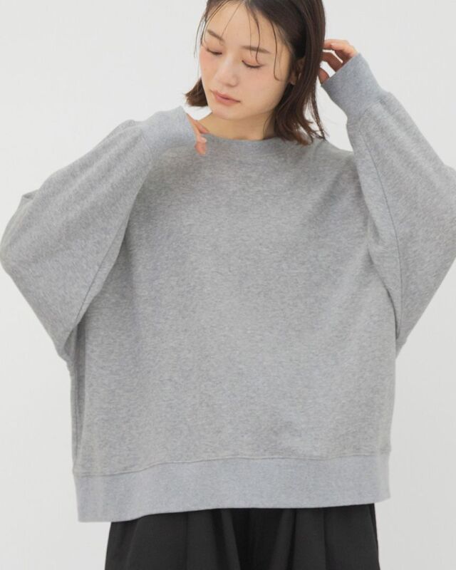 モデル身長：164ｃｍ　着用カラー：グレー