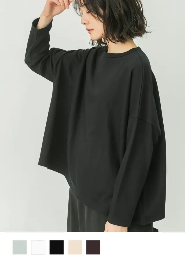 モデル身長：164ｃｍ　着用カラー：ブラック