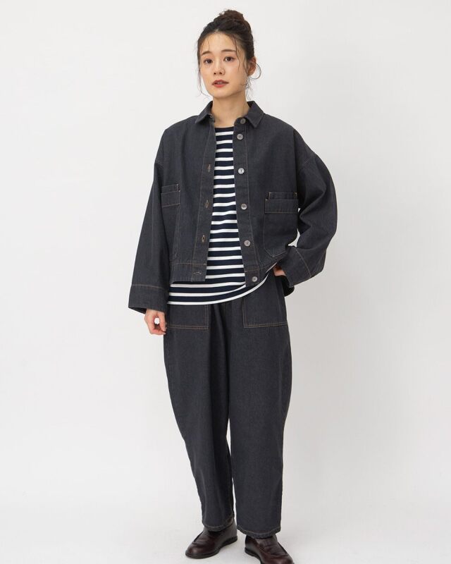 モデル身長：164ｃｍ　着用カラー：ネイビー　着用サイズ：ショート