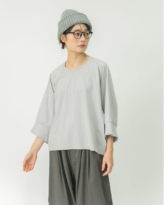 モデル身長：164ｃｍ　着用カラー：ライトグレー