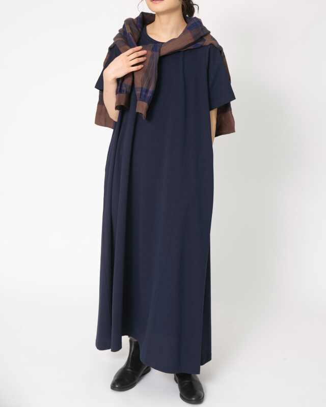 接触冷感天竺フレアワンピース