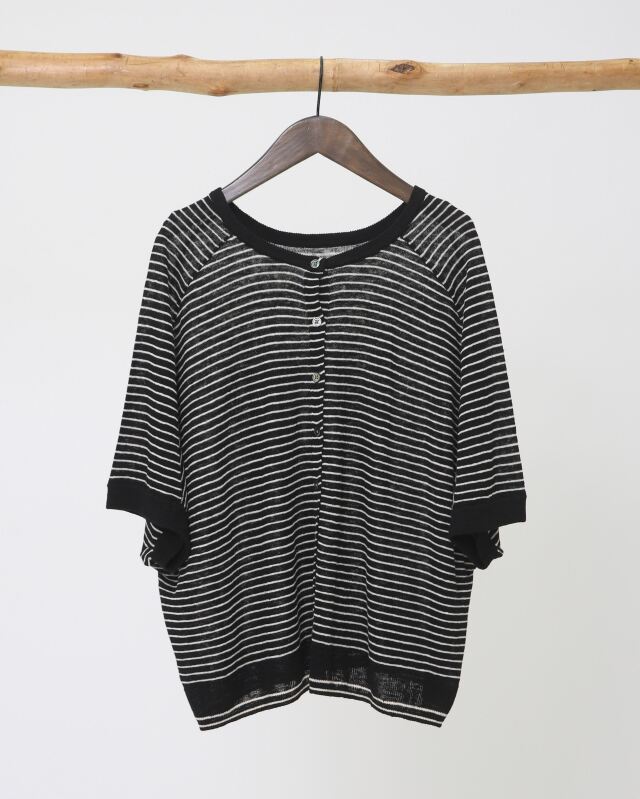 ホワイト×ブラック