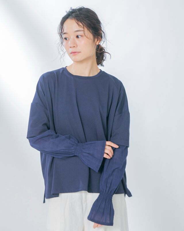 着用カラー：ネイビー