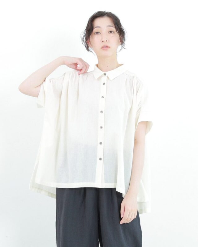 IENA コットンボイルギャザーブラウス LARUTA｜コットンボイルギャザーブラウス | Rakuten Fashion