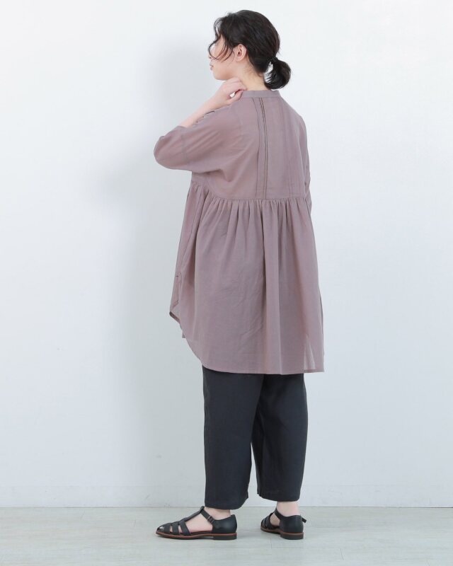 0625UT61624 コットンリネンローンタックロングブラウス