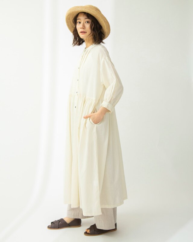 新品　Melan cleuge☆ベージュ／インド綿6分袖ギャザーワンピース 新品 Melan cleuge☆ベージュ／インド綿6分袖ギャザーワンピース