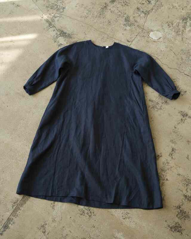 ネイビーブラック