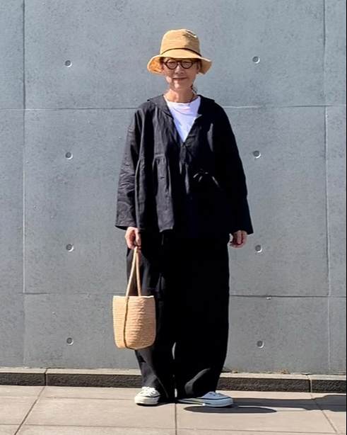 megumiさん：160cm ブラック