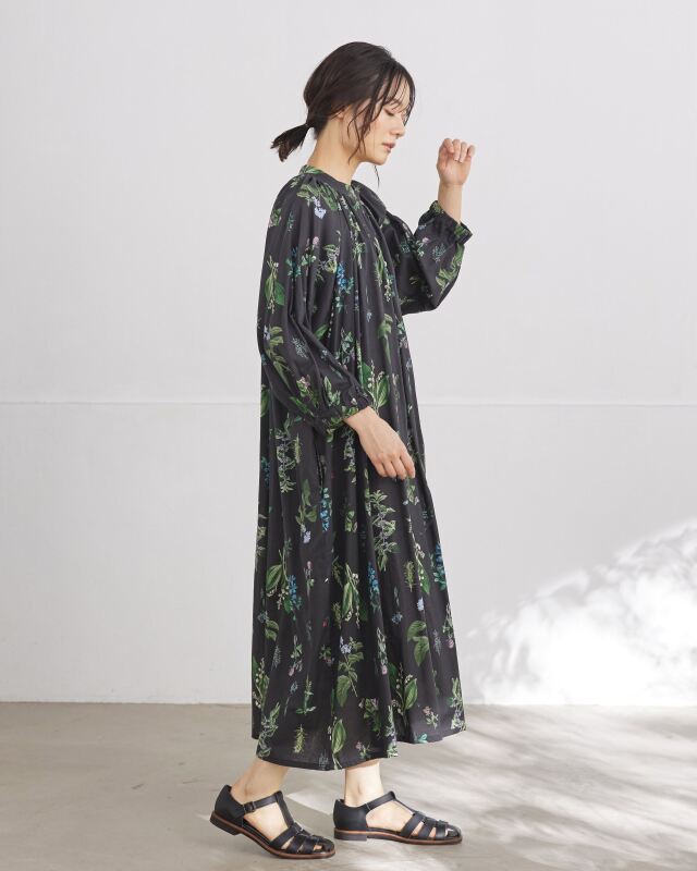 先行予約】コットンリネンボタニカルプリントワンピース｜4月上旬発送