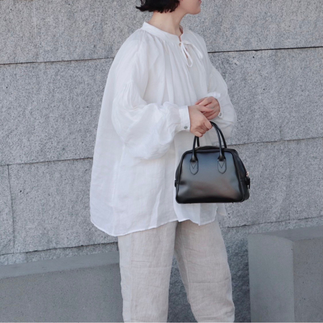 【aiさんmegさんerikaさんコラボ】ラミーツイル2WAYギャザーブラウス