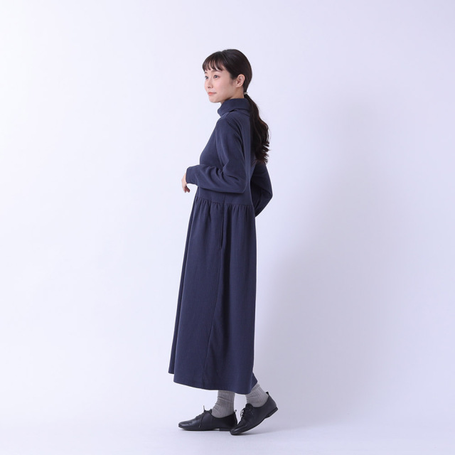 つちふわシリーズ~カットソータートルネックワンピース【0699TO-73344】